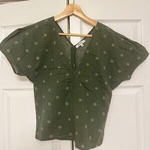 Top t-shirt green kaki size 2/XS perfect condition